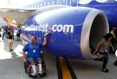 Southwest unveils new Heart livery